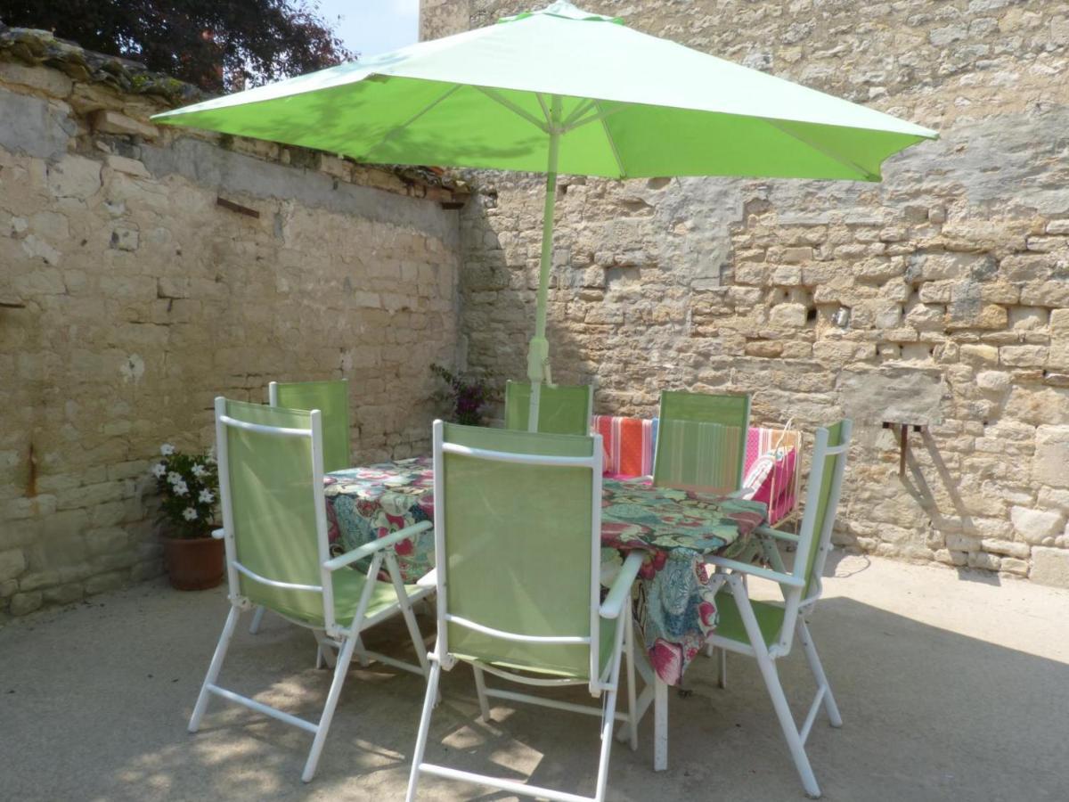 Chez Lorette Mauzé-sur-le-Mignon Exterior foto